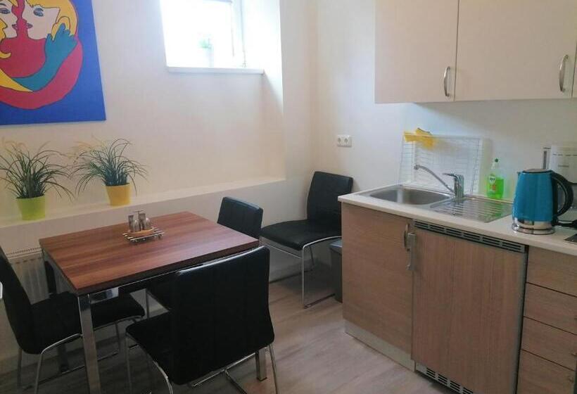 مبيت وإفطار Gästehaus Karl August