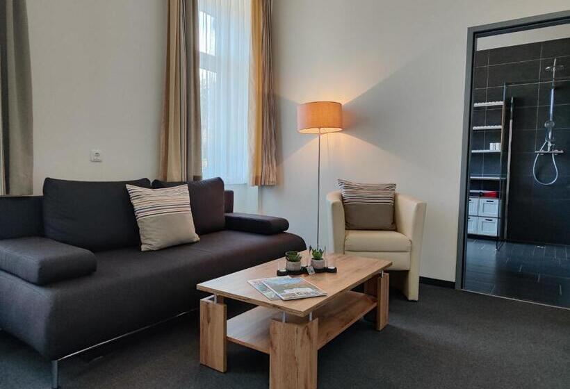 مبيت وإفطار Gästehaus Karl August