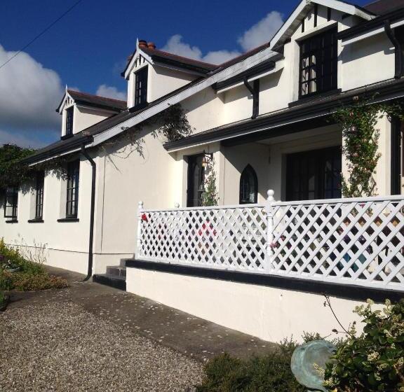 مبيت وإفطار Marsh Mere Lodge