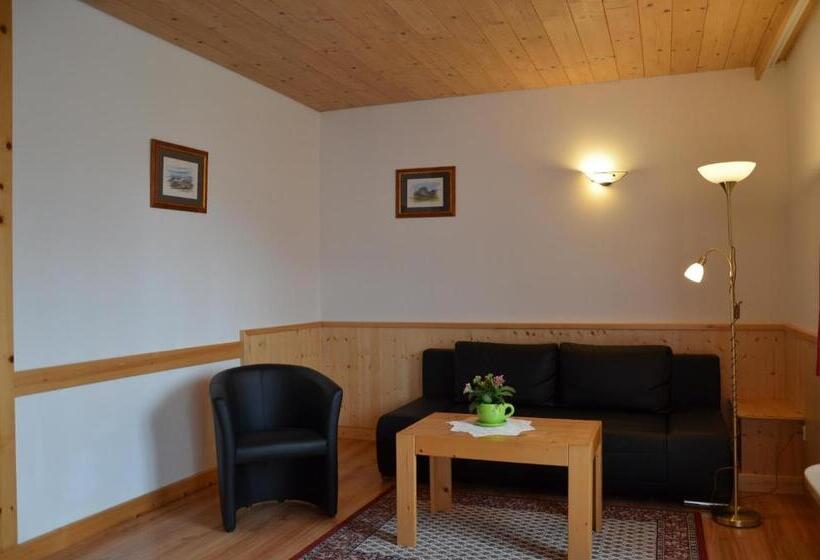 住宿加早餐  Pension Zum Schreiner