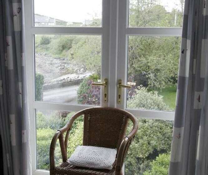 مبيت وإفطار Seapoint House