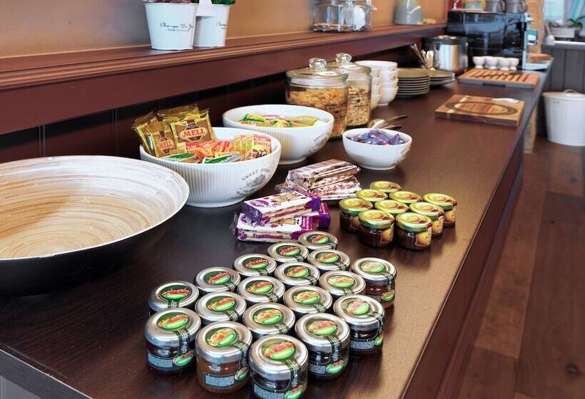 민박 Studio 't Ponton