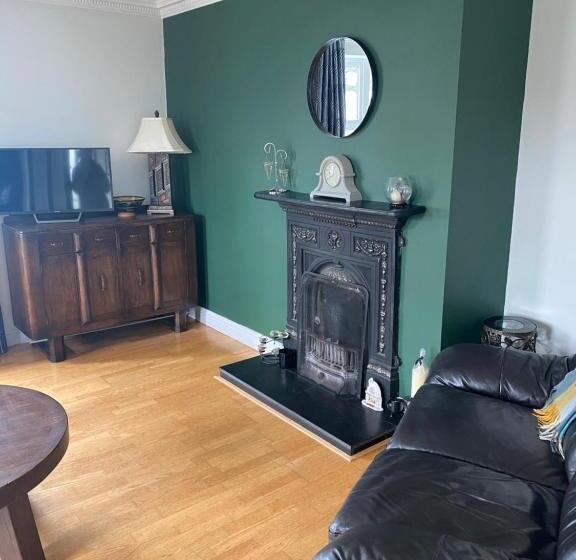 ベッドアンドブレックファースト Suantrai Accommodation