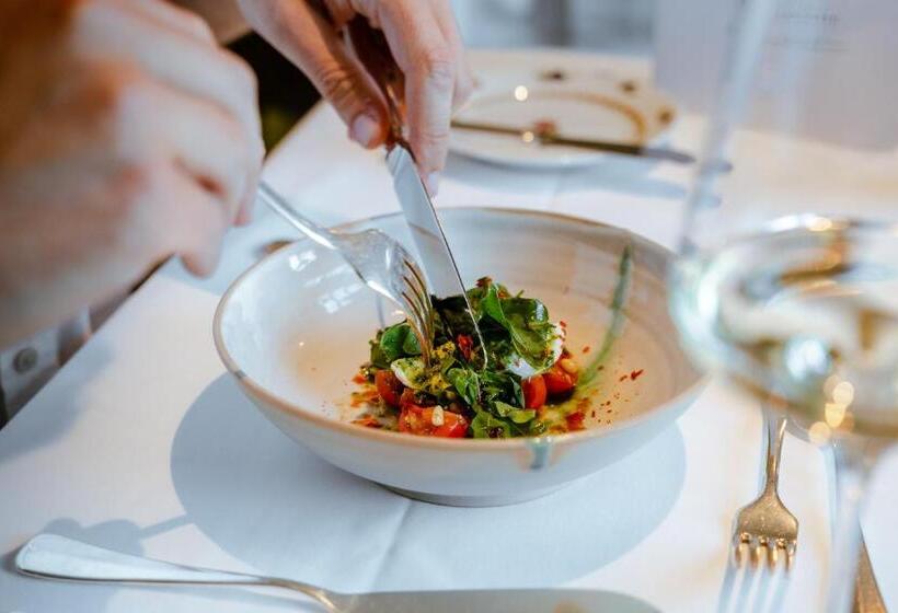 Das Leonhard   Naturparkhotel Am Weissensee