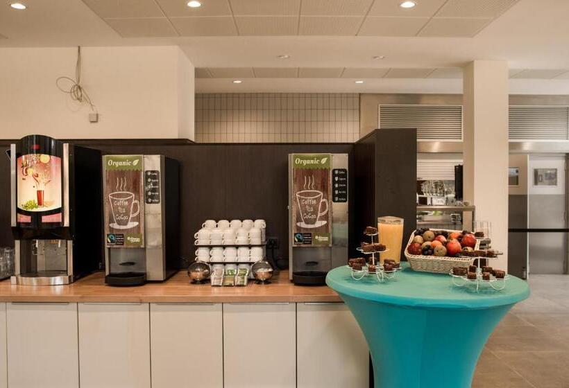 Generation Europe Youth Hostel