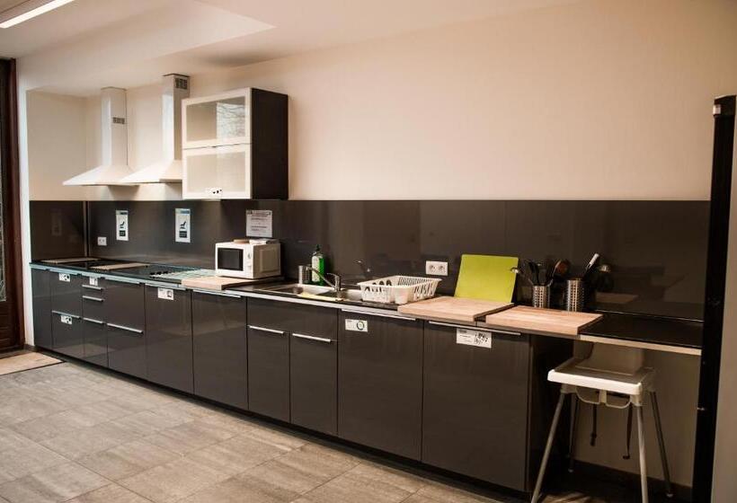 Generation Europe Youth Hostel