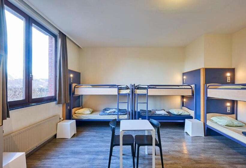 Generation Europe Youth Hostel