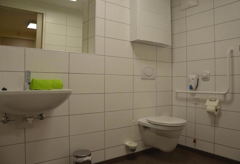 Hostel Jugendherberge St. Johann Im Pongau