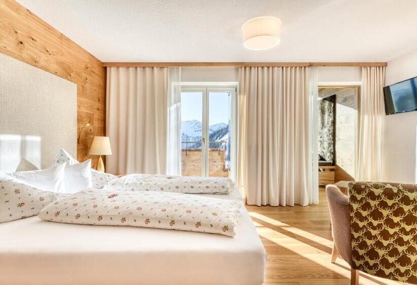 酒店 Alpenresort Walsertal