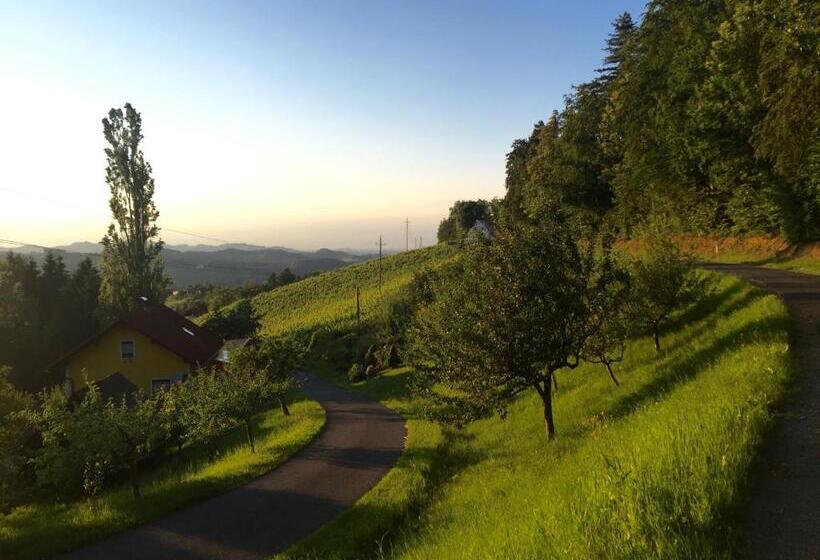 هتل Am Marktplatz   Landgasthof Wratschko   Gamlitz