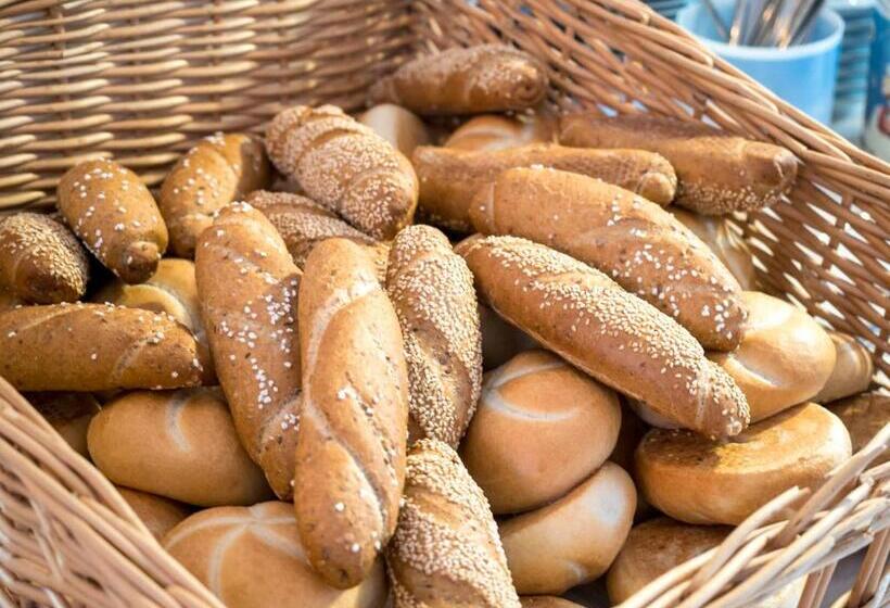 Отель Am See Rust