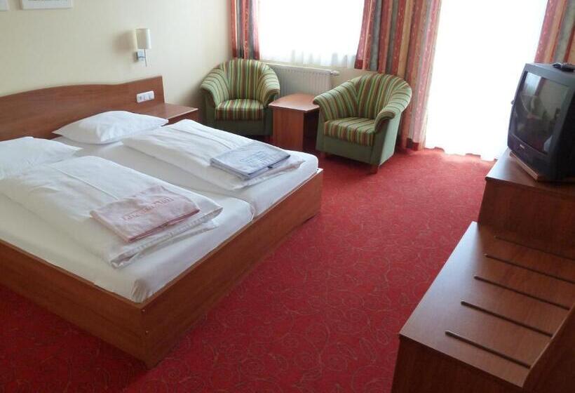 בית מלון כפרי Angerer Hof