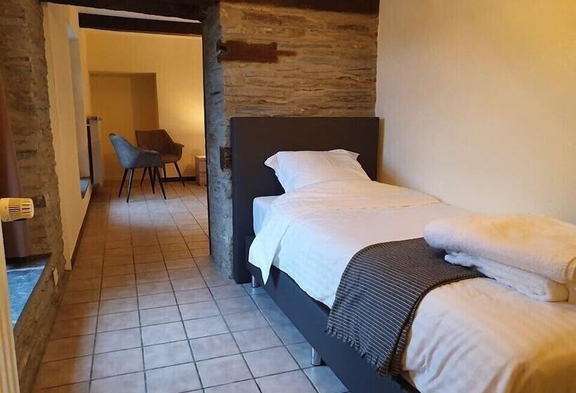 בית מלון כפרי Au Central