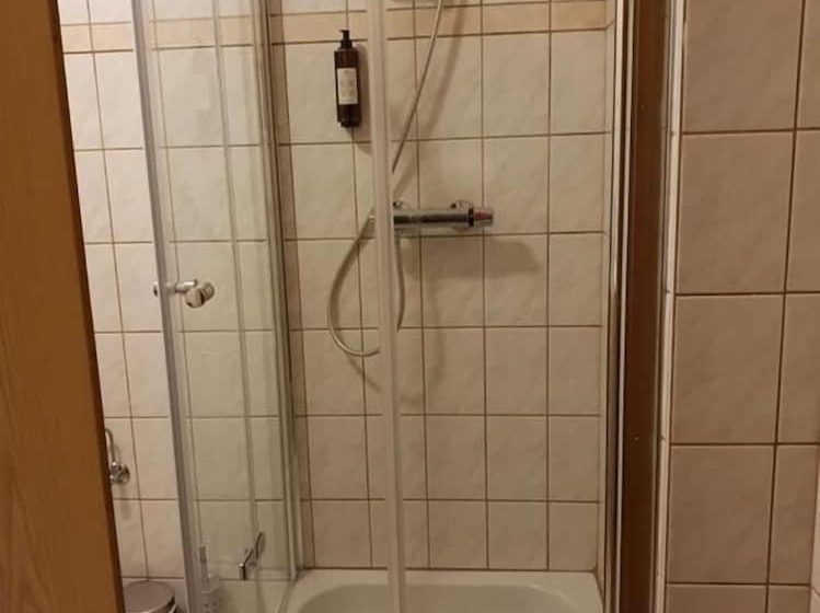 בית מלון כפרי Au Central