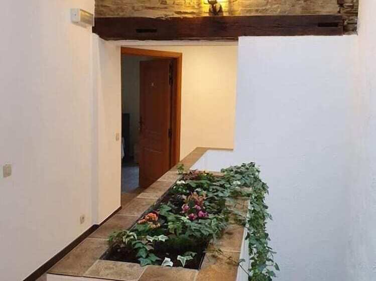 בית מלון כפרי Au Central