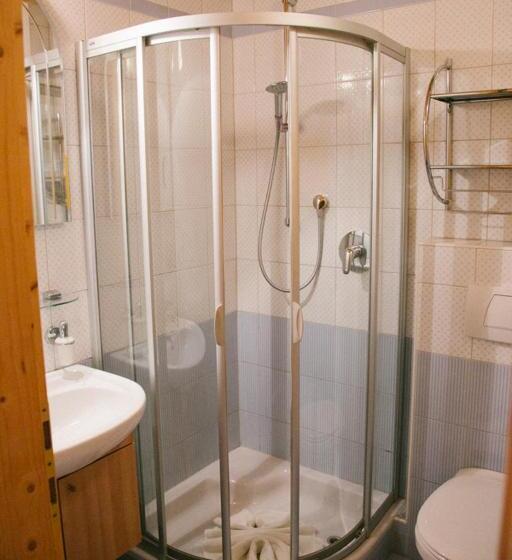 هتل Bio Landpension Monika