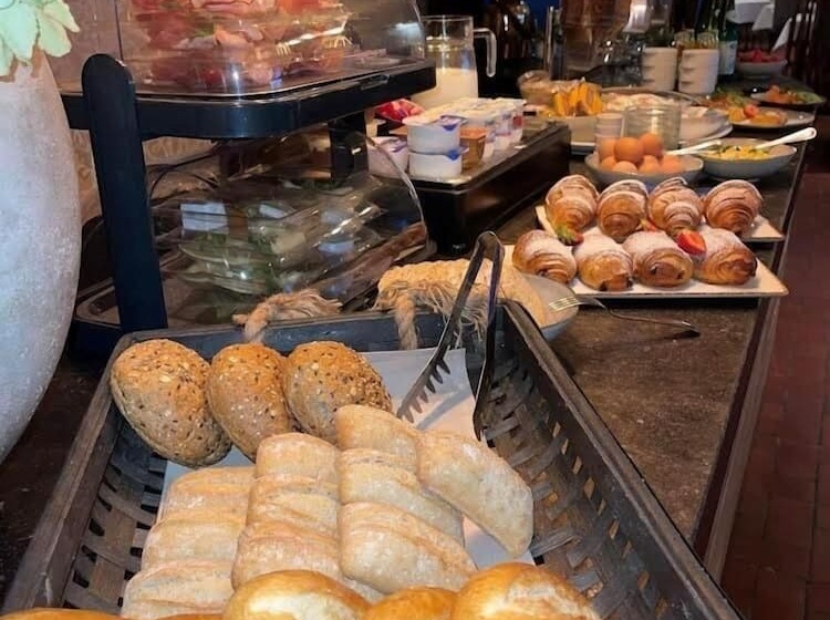 בית מלון כפרי De Kalvaar