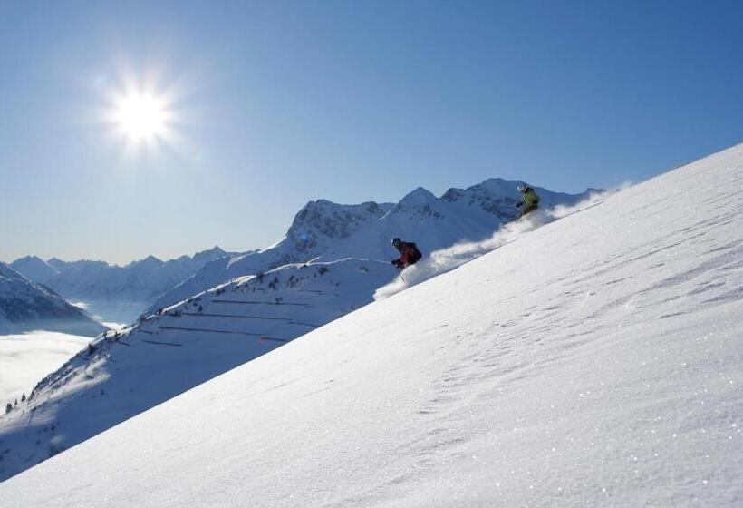 فندق Engel Alberschwende