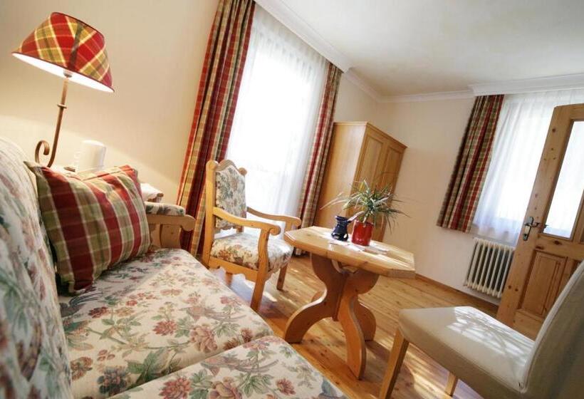 ホテル Fahrnberger