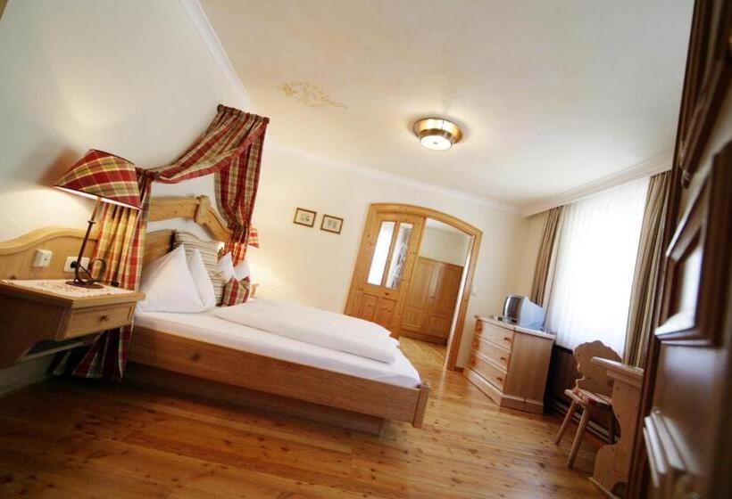 ホテル Fahrnberger