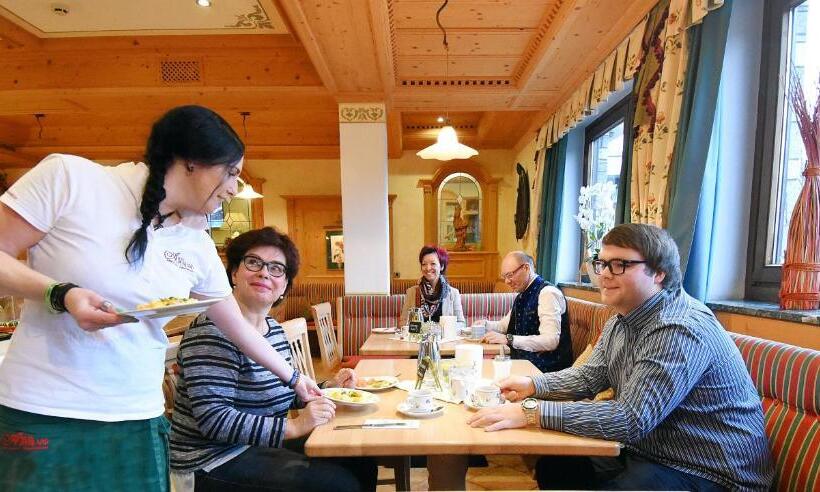 هتل Garni Alpenland