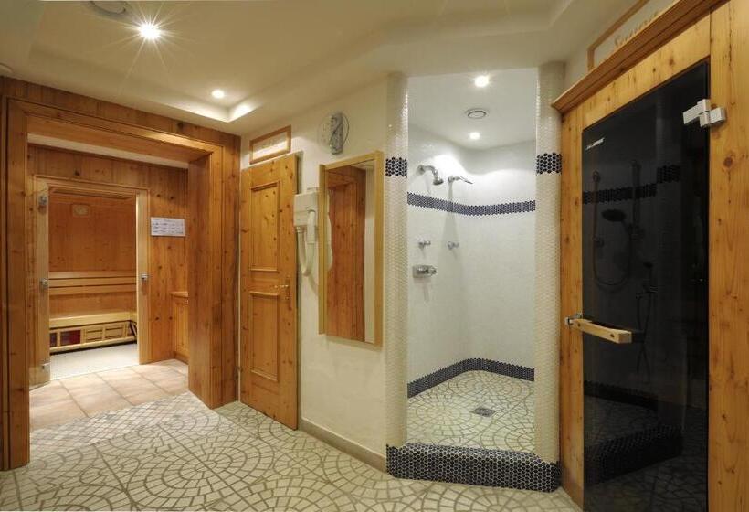 هتل Garni Alpenland