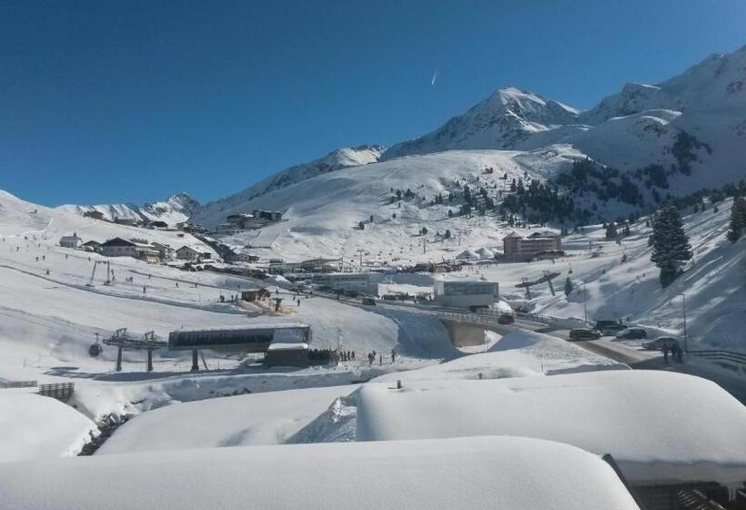 בית מלון כפרי Garni Kristall