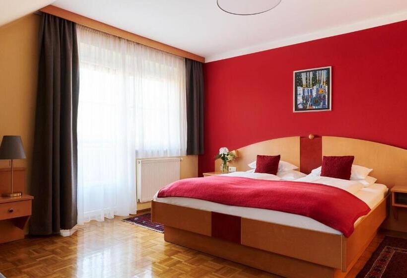 فندق Garni Thermenoase