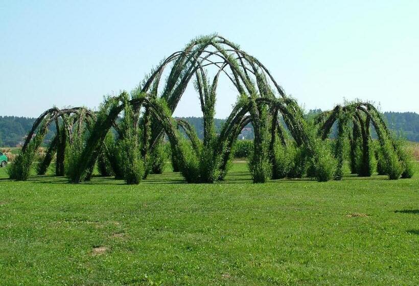 فندق Garni Thermenoase