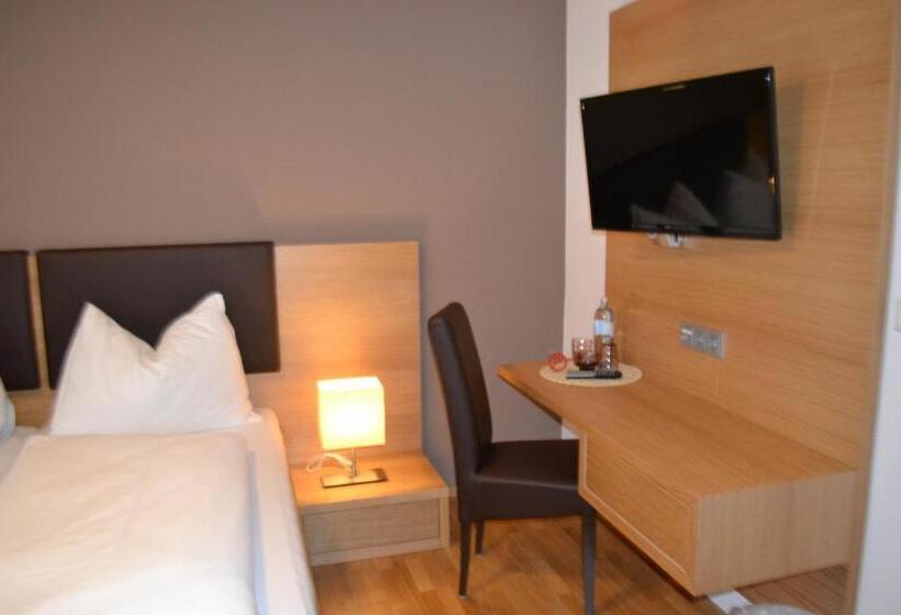 فندق Gasthof Tirolerwirt