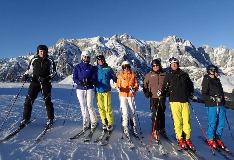 فندق Gasthof Tirolerwirt