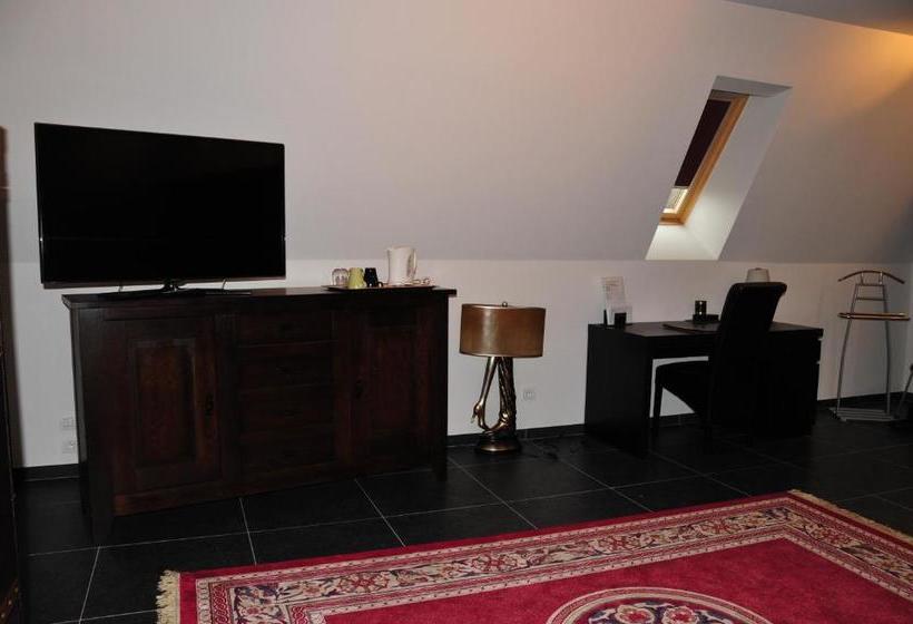 בית מלון כפרי La Chaumiere