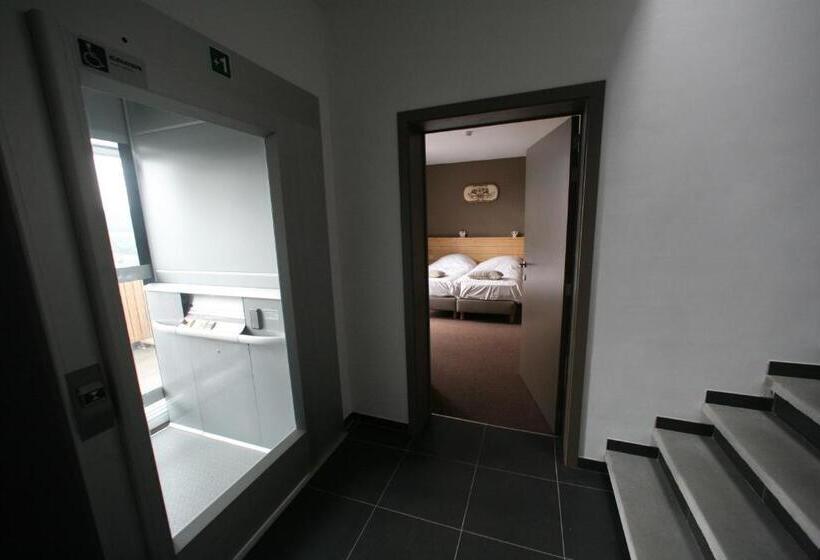 בית מלון כפרי La Fête Au Palais