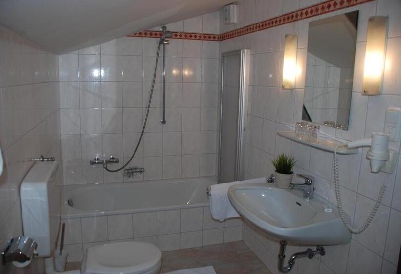 فندق Landhaus Brieger