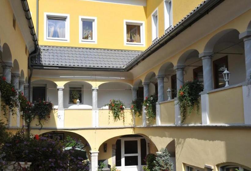 ホテル Pension Frenzl   Kaiser Von österreich