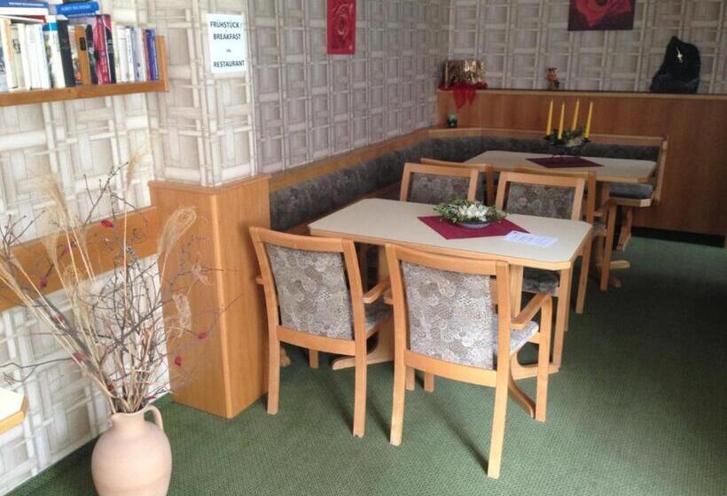 Отель Pension Frühwirth