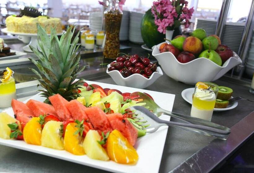 Отель Saint George Palace