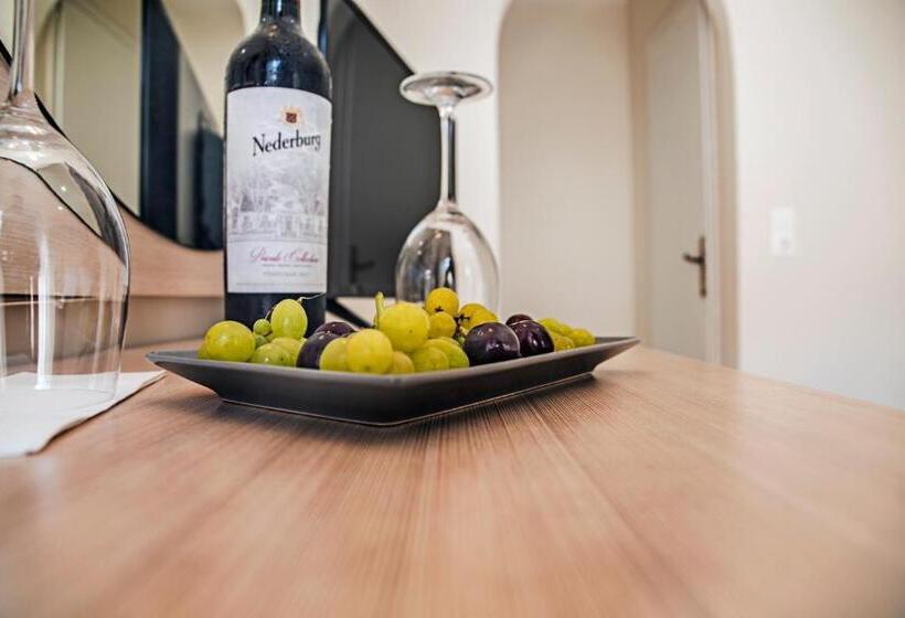 Отель Saint George Palace