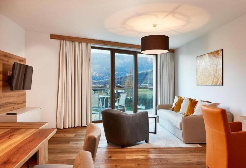 Отель Sonja Alpine Resort