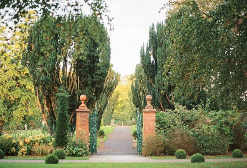 Отель Tankardstown