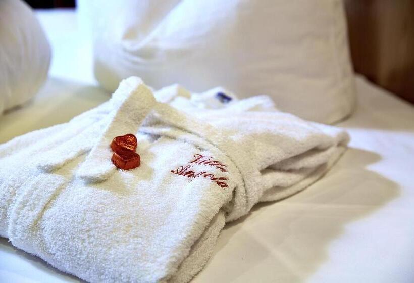 ホテル Villa Angela