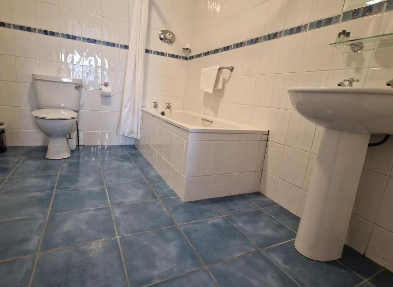 Отель West View Accomodation