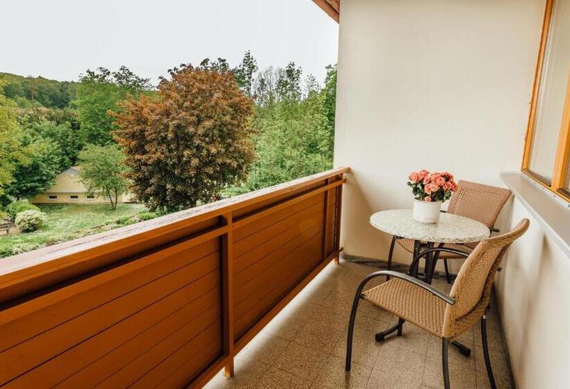 Отель Zum Kastell