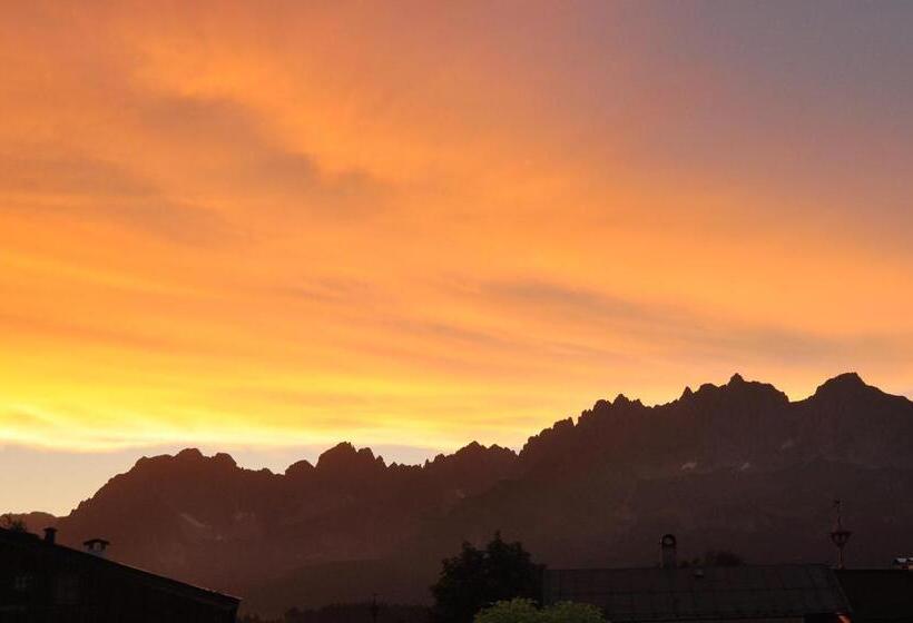 Kaiserhotel Kitzbühler Alpen