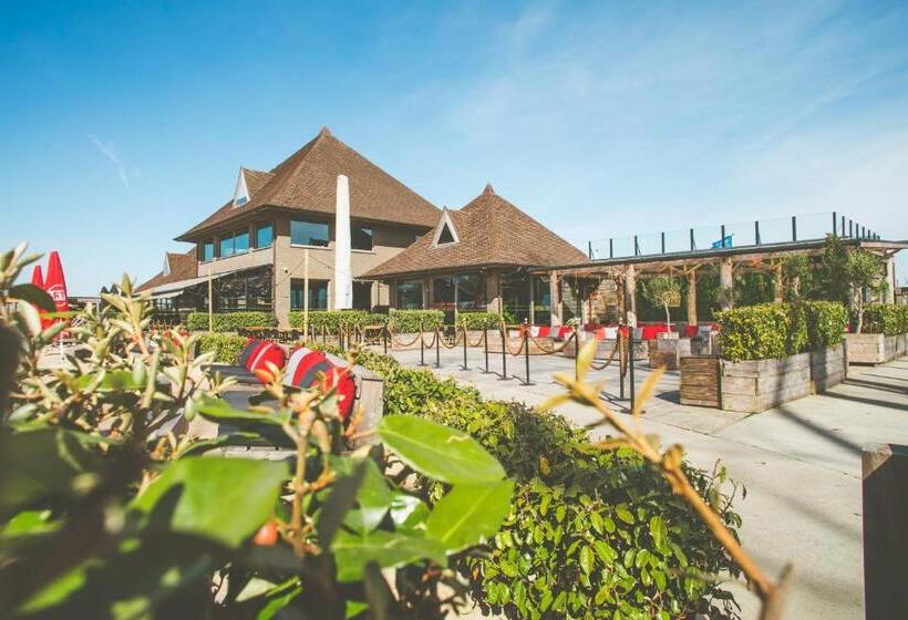 Lakeside Paradise Sport Hostel