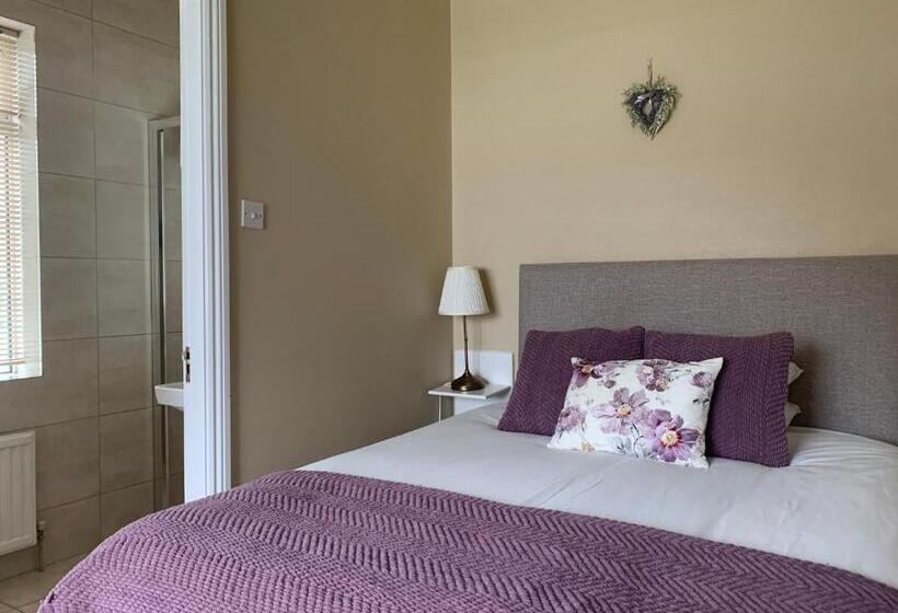 مبيت وإفطار Oak Lodge