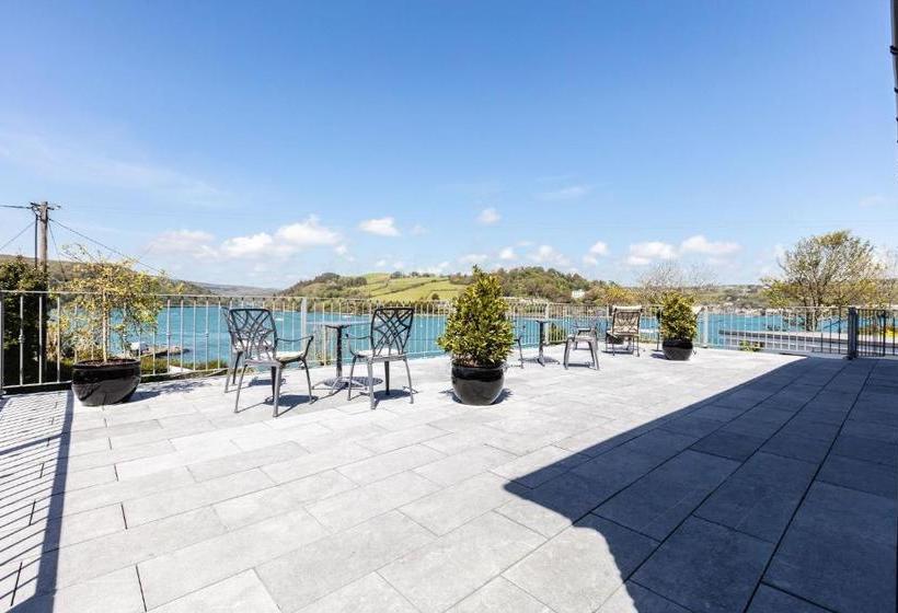 צימר Shearwater Country House Accommodation