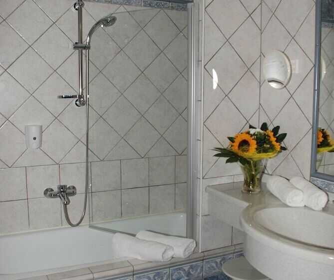 Sporthotel Podersdorf