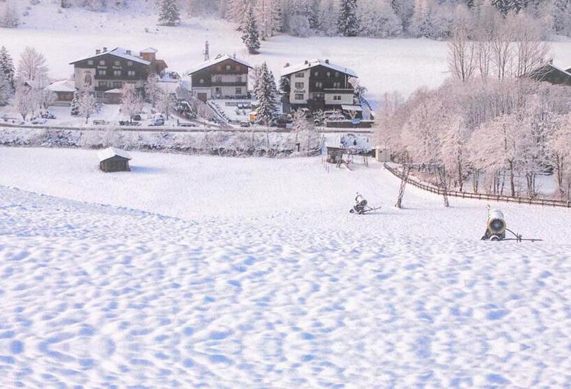 הוסטל Jugend  Und Familiengästehaus Heiligenblut