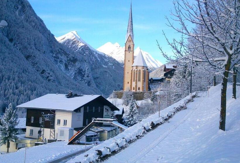 הוסטל Jugend  Und Familiengästehaus Heiligenblut